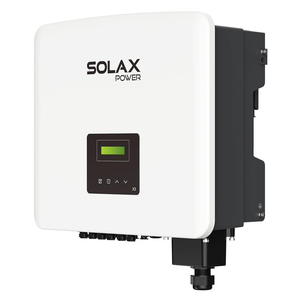 Schrägansicht von rechts: Solax X3-Pro-12K-G2 Inverter, weiß-schwarz mit Logo, Bedienfeld, Display und Anschlüssen