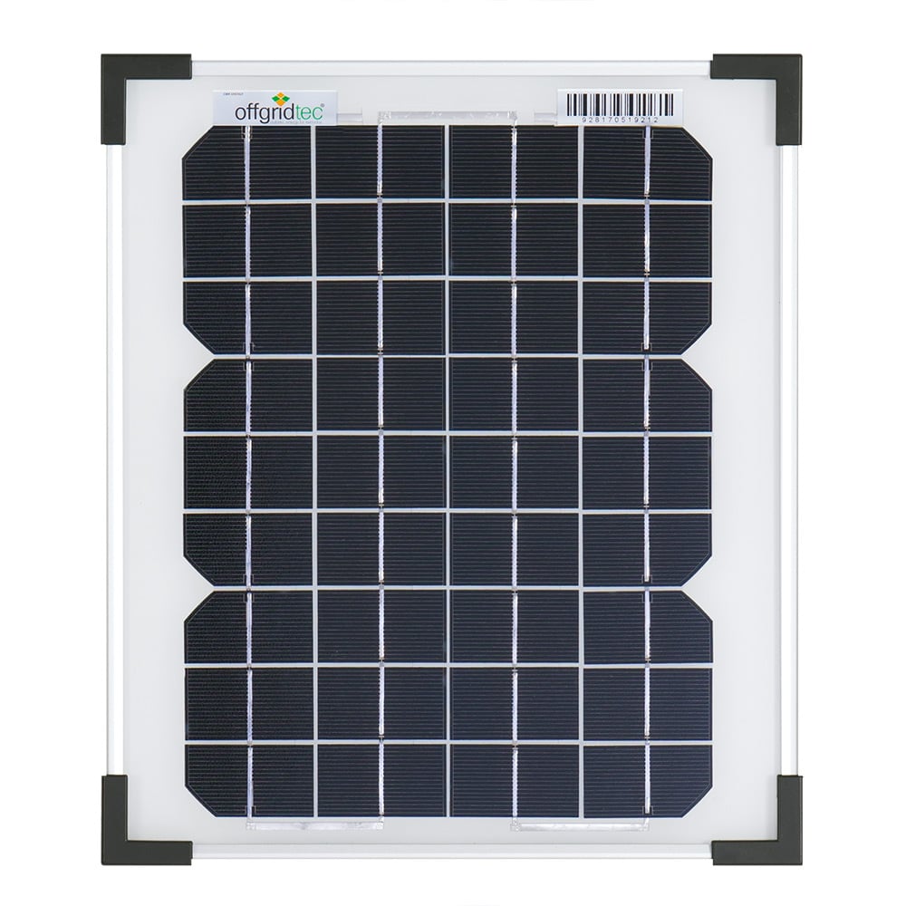 Gerahmtes Solarmodul mit blauen Zellen und silbernem Rahmen in Vorderansicht