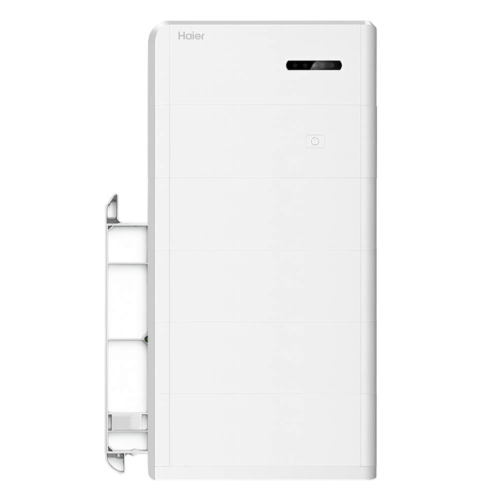 Weißes Haier Smart Cube Speichersystem mit Smart Cube Wechselrichter, DC-Ladegerät, 4 Batteriemodulen und Montagekit