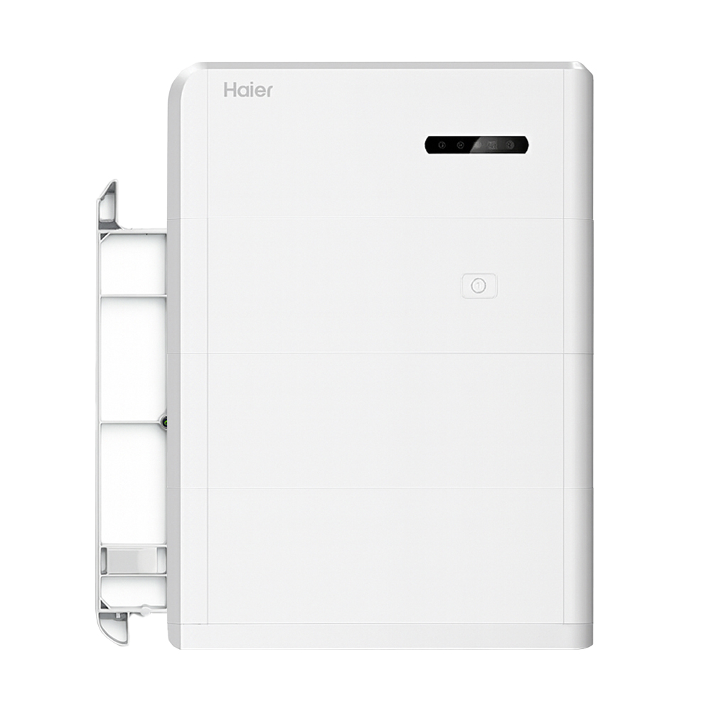 Weißes Haier Smart Cube Speichersystem mit Smart Cube Wechselrichter, DC-Ladegerät, 2 Batteriemodulen und Montagekit