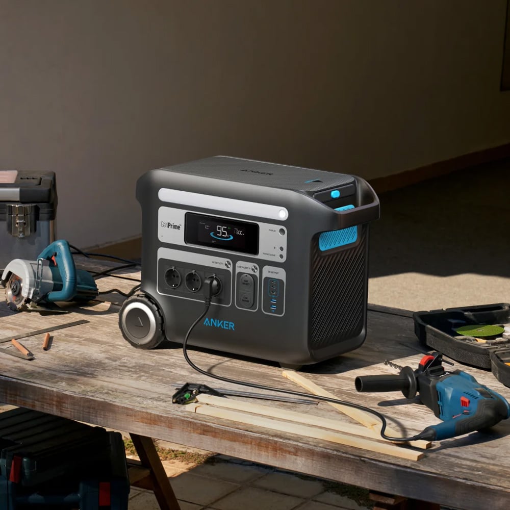 Anker SOLIX F2000 portable power station 2048Wh 2300W