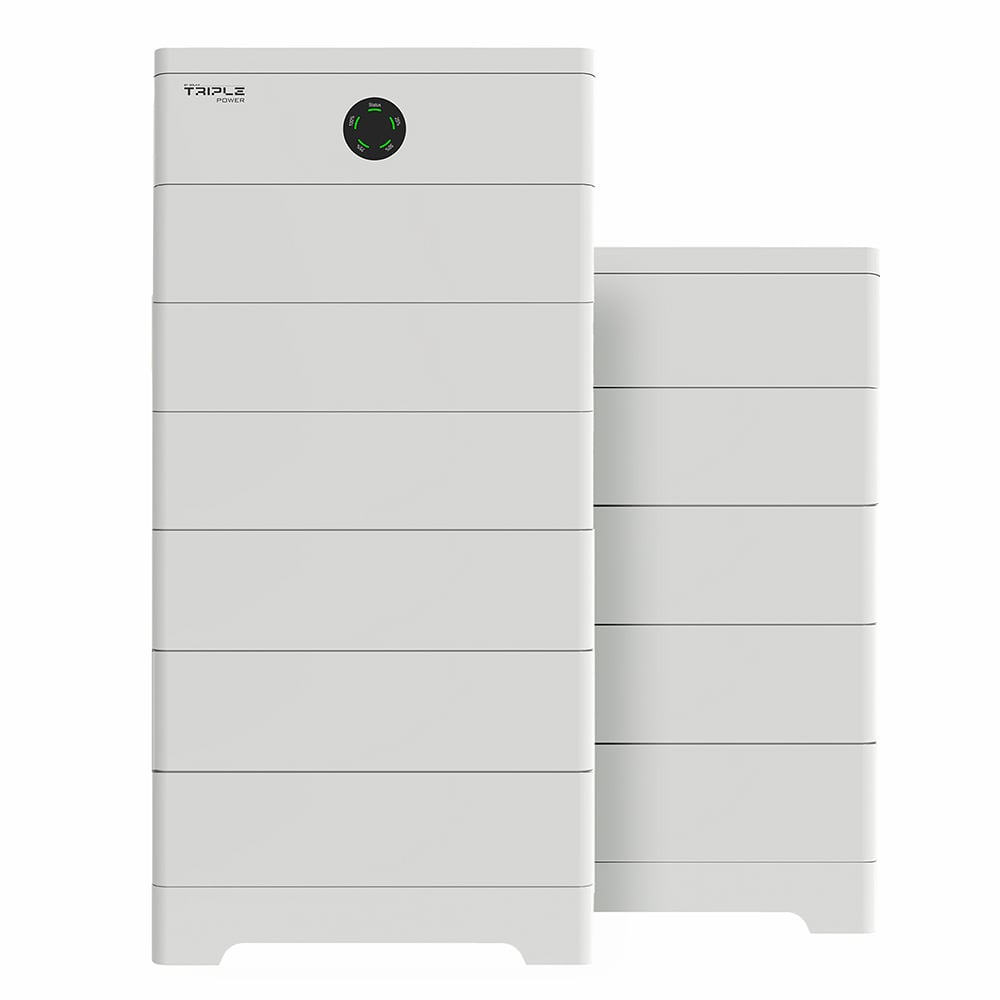 Weißes SolaX TSYS-HS51 Speichersystem mit zehn TB-HS51 Hochvolt-Batterien und einem TBMS-S51 BMS