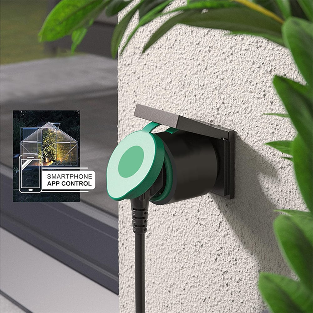Offgridtec smart outdoor socket outlet WiFi with Smart Life or Tuya app control IP44 Waterproof Outdoor