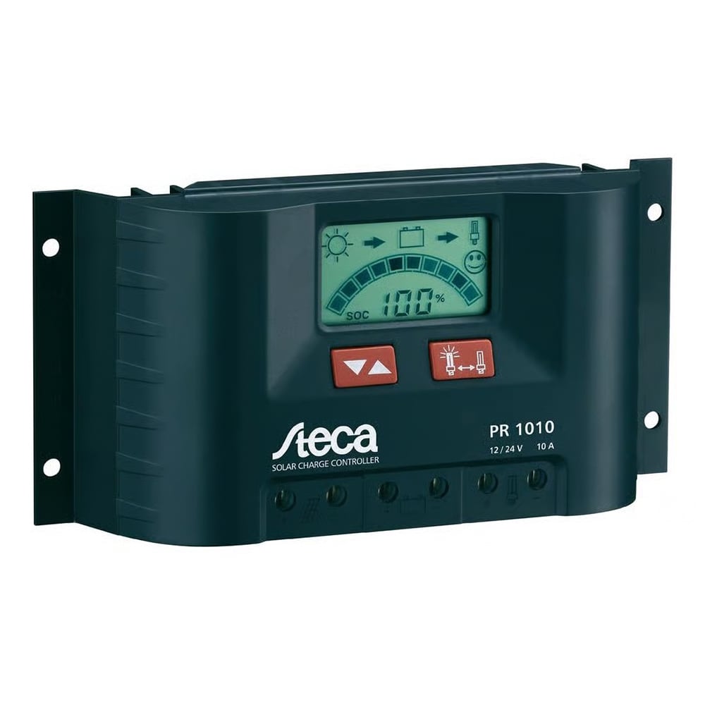 Schrägansicht: schwarzer Steca PR 1010 Solarladeregler 10A 12V/24V mit Display und roten Knöpfen, mit Montagelöchern