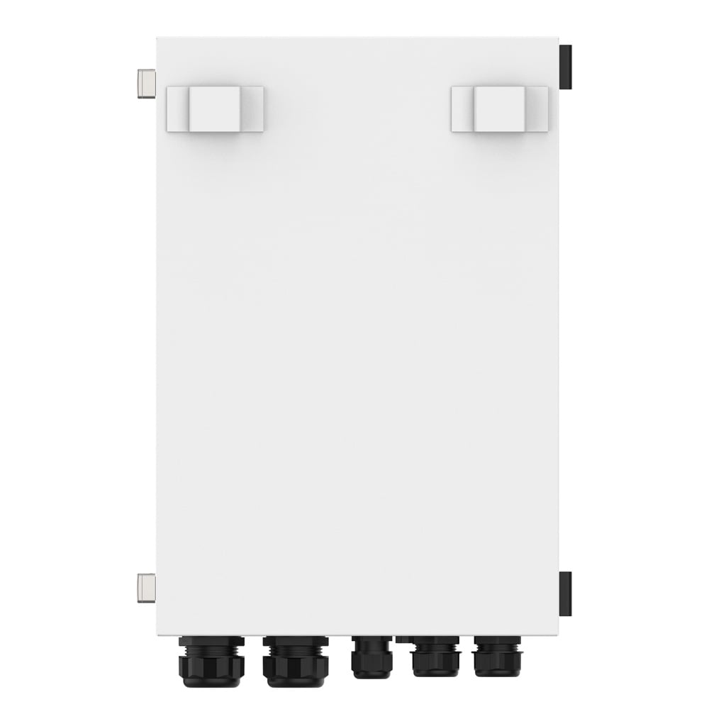 Rückseite der weißen, rechteckigen Solax X3-Matebox G2 mit Wandhalterung und Kabeldurchführungen unten