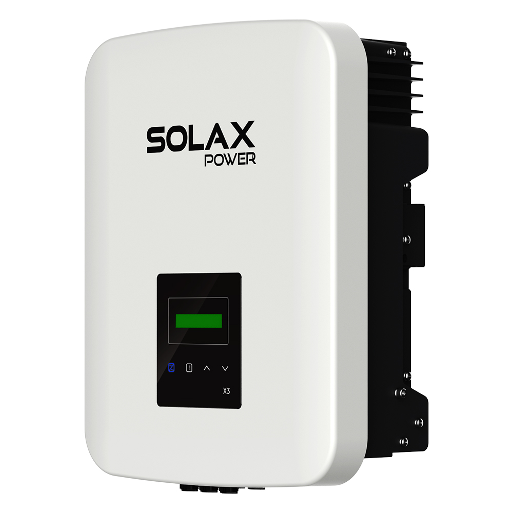 Schrägansicht von rechts: Solax X3-MIC-6.0K-G2 Inverter, weiß-schwarz mit Logo, Bedienfeld, Display und Anschlüssen