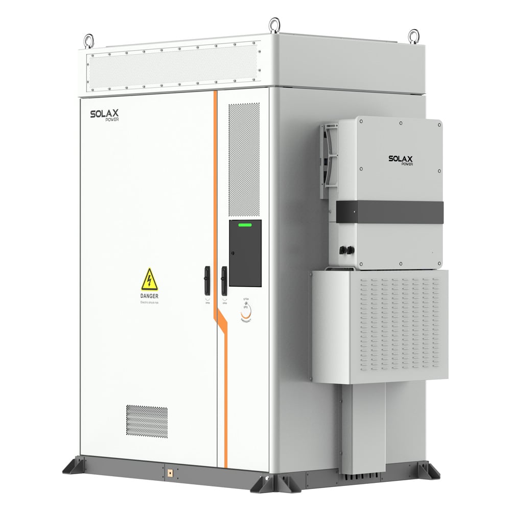 Schrägansicht von rechts: weißer Solax AELIO-B200 Energy Storage mit Anschlussmodul an der Seite